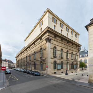 Façades postérieure et latérale droite. © Région Bourgogne-Franche-Comté, Inventaire du patrimoine