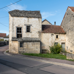 Vue d'ensemble depuis l'est.  © Région Bourgogne-Franche-Comté, Inventaire du patrimoine