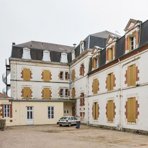 Façade sur la cour. © Région Bourgogne-Franche-Comté, Inventaire du patrimoine