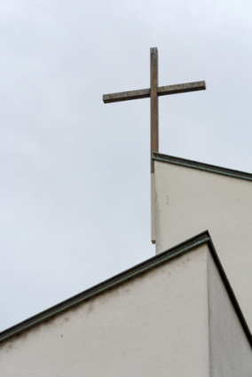 Détail de la croix sur le clocher. © Région Bourgogne-Franche-Comté, Inventaire du patrimoine