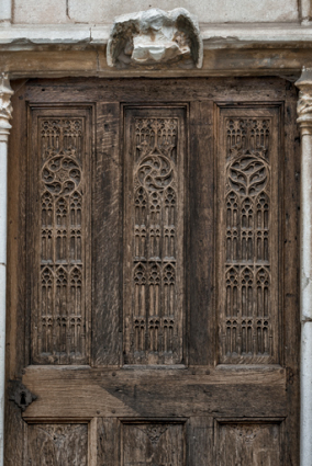 Partie supérieure, décor de fenestrage. © Région Bourgogne-Franche-Comté, Inventaire du patrimoine Partie supérieure, décor de fenestrage. © Région Bourgogne-Franche-Comté, Inventaire du patrimoine