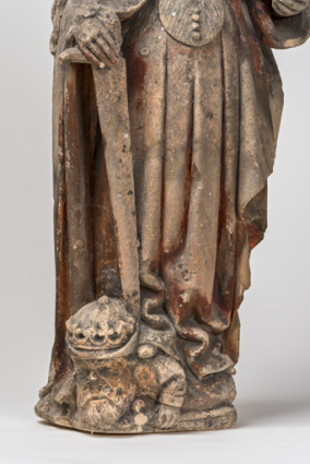 Détail : partie inférieure vue de trois quarts. © Région Bourgogne-Franche-Comté, Inventaire du patrimoine