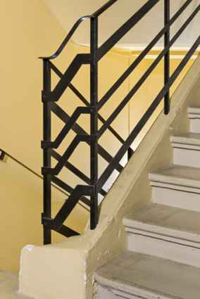 Aile nord : rampe de l'escalier du personnel, au 1er palier. © Région Bourgogne-Franche-Comté, Inventaire du patrimoine Aile nord : rampe de l'escalier du personnel, au 1er palier. © Région Bourgogne-Franche-Comté, Inventaire du patrimoine