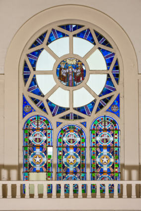 Verrière de la baie 101. Vue d'ensemble.  © Région Bourgogne-Franche-Comté, Inventaire du patrimoine