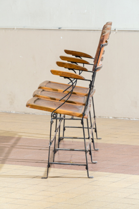 Banc de cinéma. Vue latérale.  © Région Bourgogne-Franche-Comté, Inventaire du patrimoine