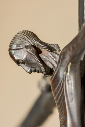 Visage du Christ. Vue latérale. © Région Bourgogne-Franche-Comté, Inventaire du patrimoine Visage du Christ. Vue latérale. © Région Bourgogne-Franche-Comté, Inventaire du patrimoine