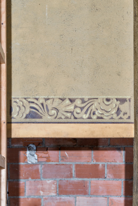 Détail d'un décor de la scène. © Région Bourgogne-Franche-Comté, Inventaire du patrimoine Détail d'un décor de la scène. © Région Bourgogne-Franche-Comté, Inventaire du patrimoine
