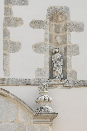 Statue de saint Benoît. © Région Bourgogne-Franche-Comté, Inventaire du patrimoine Statue de saint Benoît. © Région Bourgogne-Franche-Comté, Inventaire du patrimoine