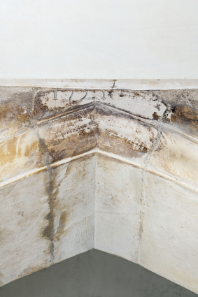 Arc brisé du transept nord : date (1751). © Région Bourgogne-Franche-Comté, Inventaire du patrimoine Arc brisé du transept nord : date (1751). © Région Bourgogne-Franche-Comté, Inventaire du patrimoine