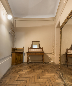 Sous-sol : une loge d'acteur. © Région Bourgogne-Franche-Comté, Inventaire du patrimoine