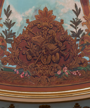 Plafond : cartouche avec trophée d'instruments de musique (harpe, flûte à bec, archet, partition). © Région Bourgogne-Franche-Comté, Inventaire du patrimoine