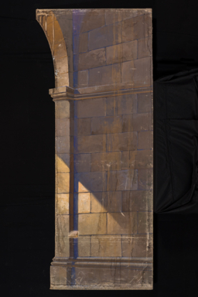 Décor de prison - église : châssis du 2e plan, côté cour. © Région Bourgogne-Franche-Comté, Inventaire du patrimoine