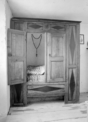 Lit clos à battants. © Région Bourgogne-Franche-Comté, Inventaire du patrimoine