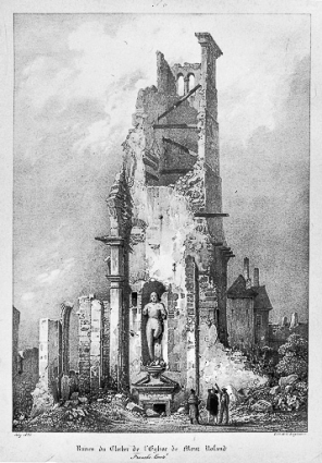 Ruines du clocher de l'église de Mont-Roland. © Région Bourgogne-Franche-Comté, Inventaire du patrimoine