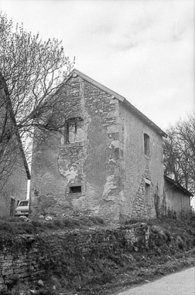 Façades postérieure et latérale droite. © Région Bourgogne-Franche-Comté, Inventaire du patrimoine