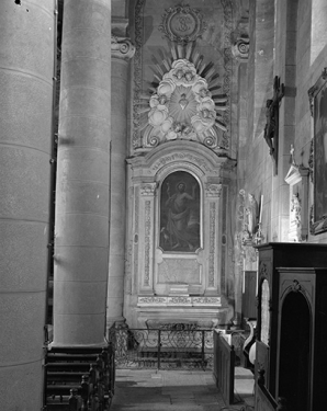 Vue de l'autel-retable latéral droit. © Région Bourgogne-Franche-Comté, Inventaire du patrimoine