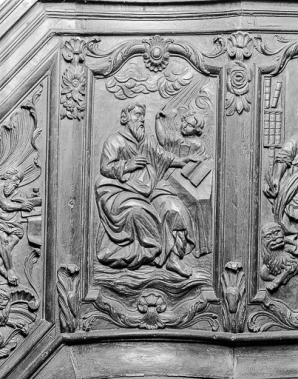 1er panneau de la cuve : saint Matthieu. © Région Bourgogne-Franche-Comté, Inventaire du patrimoine