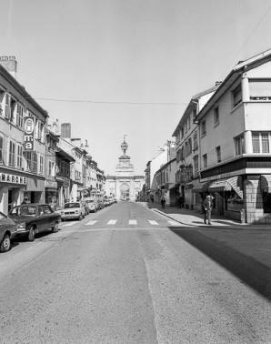 Vue d'ensemble vers la Porte Saint-Pierre. © Région Bourgogne-Franche-Comté, Inventaire du patrimoine
