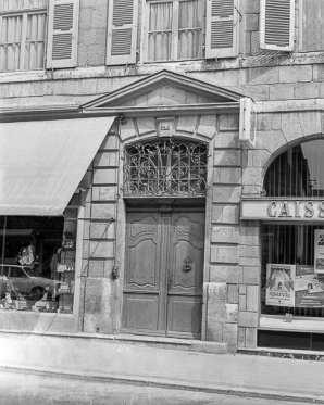 Porte d'entrée. © Région Bourgogne-Franche-Comté, Inventaire du patrimoine