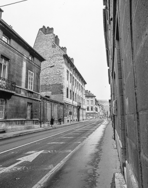 Vue depuis la place Saint-Jacques. © Région Bourgogne-Franche-Comté, Inventaire du Patrimoine ;  Renaissance du Vieux Besançon