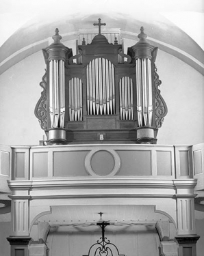 Vue générale de face en contre-plongée. © Région Bourgogne-Franche-Comté, Inventaire du patrimoine