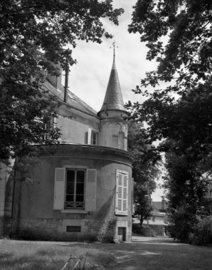 Façade latérale gauche de l'habitation. © Région Bourgogne-Franche-Comté, Inventaire du patrimoine