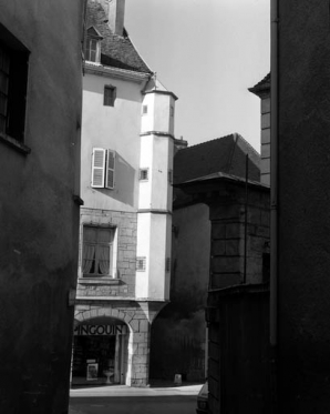 Détail : oriel. © Région Bourgogne-Franche-Comté, Inventaire du patrimoine