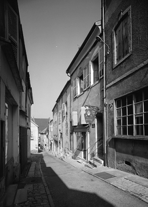 Façade antérieure de trois quarts droit. © Région Bourgogne-Franche-Comté, Inventaire du patrimoine