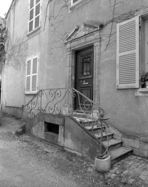 Façades postérieure et latérale droite de trois quarts droit. © Région Bourgogne-Franche-Comté, Inventaire du patrimoine