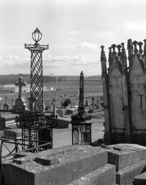 Revers : vue d'ensemble de trois quarts droit. © Région Bourgogne-Franche-Comté, Inventaire du patrimoine