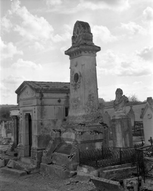 Vue de trois quarts droit. © Région Bourgogne-Franche-Comté, Inventaire du patrimoine