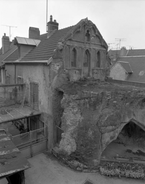 Grotte de Lourdes et oratoire, de trois quarts gauche. © Région Bourgogne-Franche-Comté, Inventaire du patrimoine