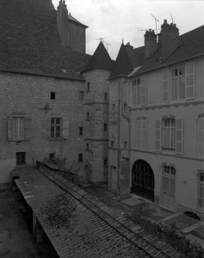 Façade latérale gauche : partie droite. © Région Bourgogne-Franche-Comté, Inventaire du patrimoine