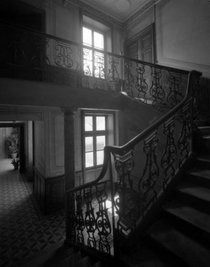 Escalier d'honneur : vue d'ensemble. © Région Bourgogne-Franche-Comté, Inventaire du patrimoine