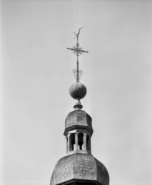 Tour-clocher : détail du lanternon. © Région Bourgogne-Franche-Comté, Inventaire du patrimoine