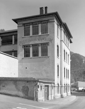 1er bâtiment (1907), de trois quarts gauche. © Région Bourgogne-Franche-Comté, Inventaire du patrimoine