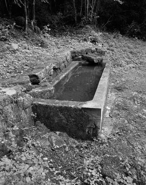 Le bassin, de profil. © Région Bourgogne-Franche-Comté, Inventaire du patrimoine
