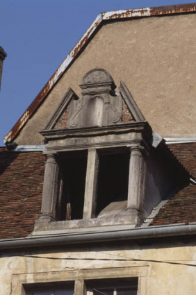 Détail d'une lucarne. © Région Bourgogne-Franche-Comté, Inventaire du patrimoine