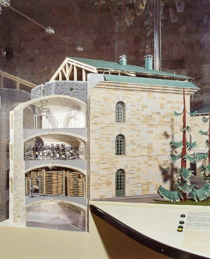 Maquette du fort, coupe sur le bâtiment Quitry et les pièces d'affinage actuelles. © Région Bourgogne-Franche-Comté, Inventaire du patrimoine