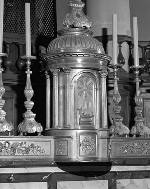 Le tabernacle et l'exposition, portes fermées. © Région Bourgogne-Franche-Comté, Inventaire du patrimoine