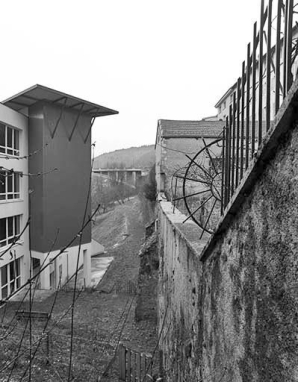 Mur sud de la clôture. © Région Bourgogne-Franche-Comté, Inventaire du patrimoine