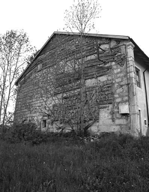 Face gauche. © Région Bourgogne-Franche-Comté, Inventaire du patrimoine