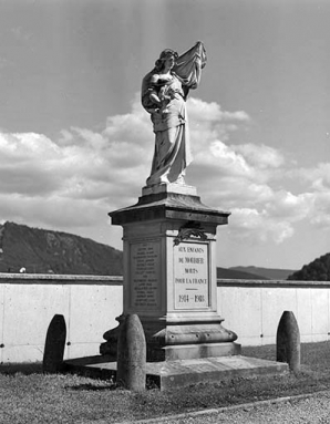 Vue générale, de trois quarts droit. © Région Bourgogne-Franche-Comté, Inventaire du patrimoine