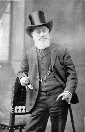 [L'écrivain Henry Gauthier-Villars, dit Willy, en fumeur de pipe], début 20e siècle. © Région Bourgogne-Franche-Comté, Inventaire du patrimoine