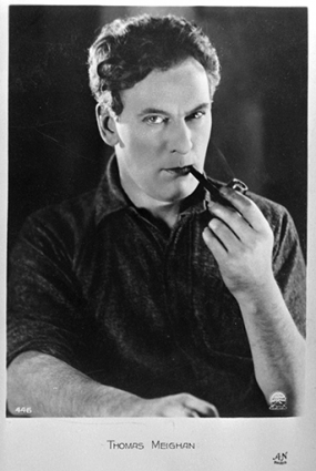 L'acteur Thomas Meighan [en fumeur de pipe], 1ère moitié 20e siècle. © Région Bourgogne-Franche-Comté, Inventaire du patrimoine