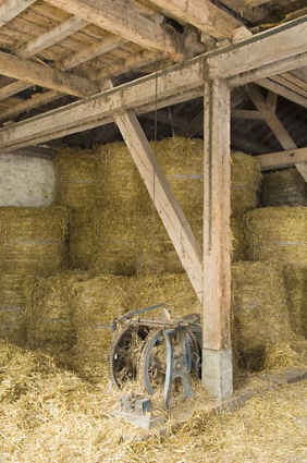 Grange haute : vue d'ensemble du treuil de la déchargeuse. © Région Bourgogne-Franche-Comté, Inventaire du patrimoine