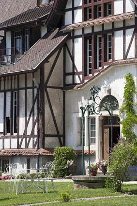 Façade sud vue de trois quarts. © Région Bourgogne-Franche-Comté, Inventaire du patrimoine
