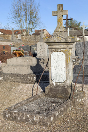 Tombeau de la famille Rouillot-Frickert. © Région Bourgogne-Franche-Comté, Inventaire du patrimoine