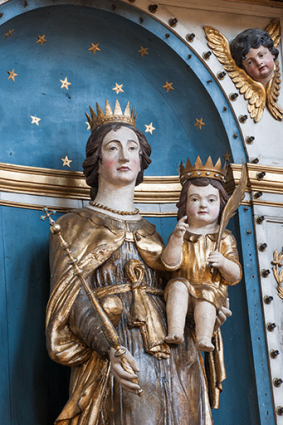 Détail de la partie supérieure de la statue. © Région Bourgogne-Franche-Comté, Inventaire du patrimoine