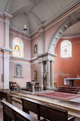 Jonction entre le mur collatéral Ouest et le choeur: retombée de voute sur deux colonnes doubles. © Région Bourgogne-Franche-Comté, Inventaire du patrimoine